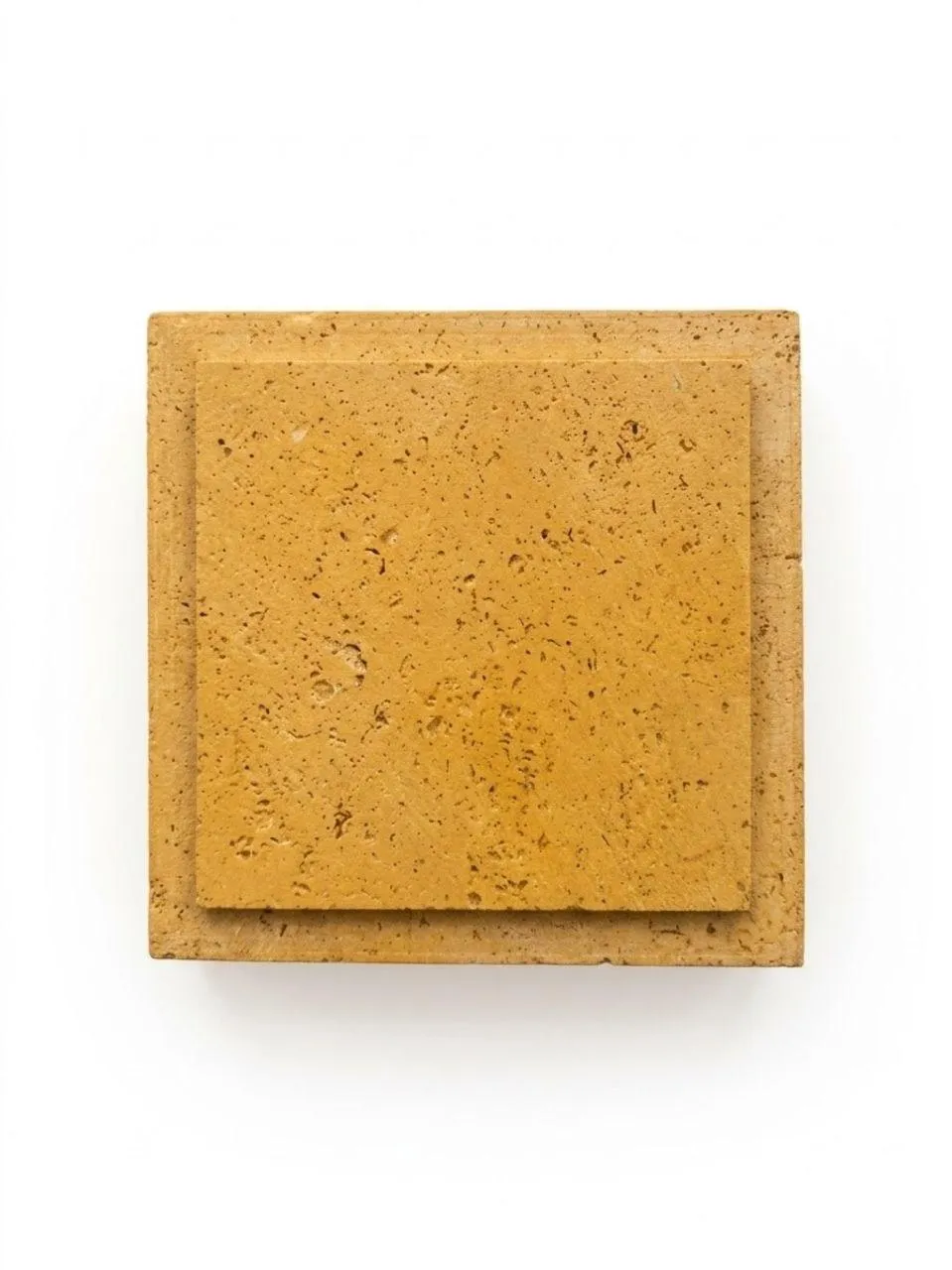 بلاطة من الحجر الهاشمي الهيصم بتشطيب مفرز